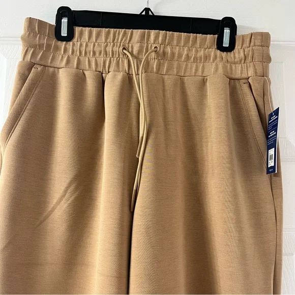 Huk Bayside Crop Pant - Picture 3 of 6